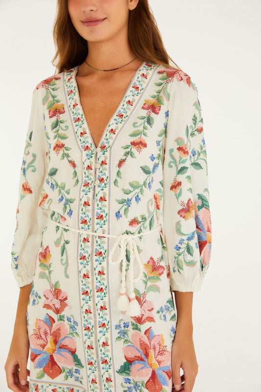 Vestido Corto Estampado Brisa Serena