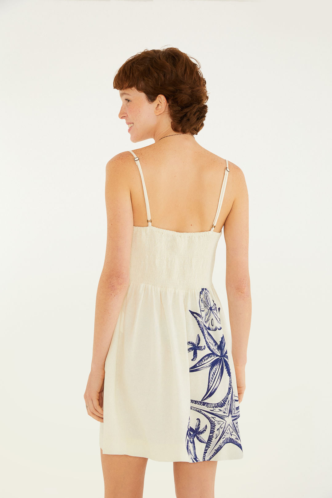 Vestido Corto Estampado Mar de Estrellas