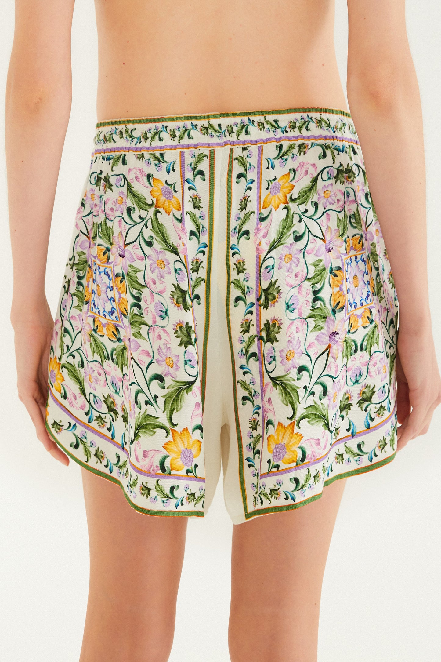 Shorts  Estampado azulejos