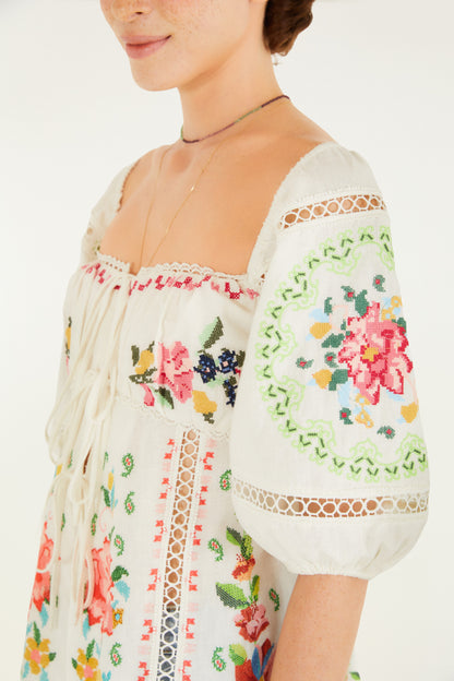 Blusa Bordada Brisa Serena