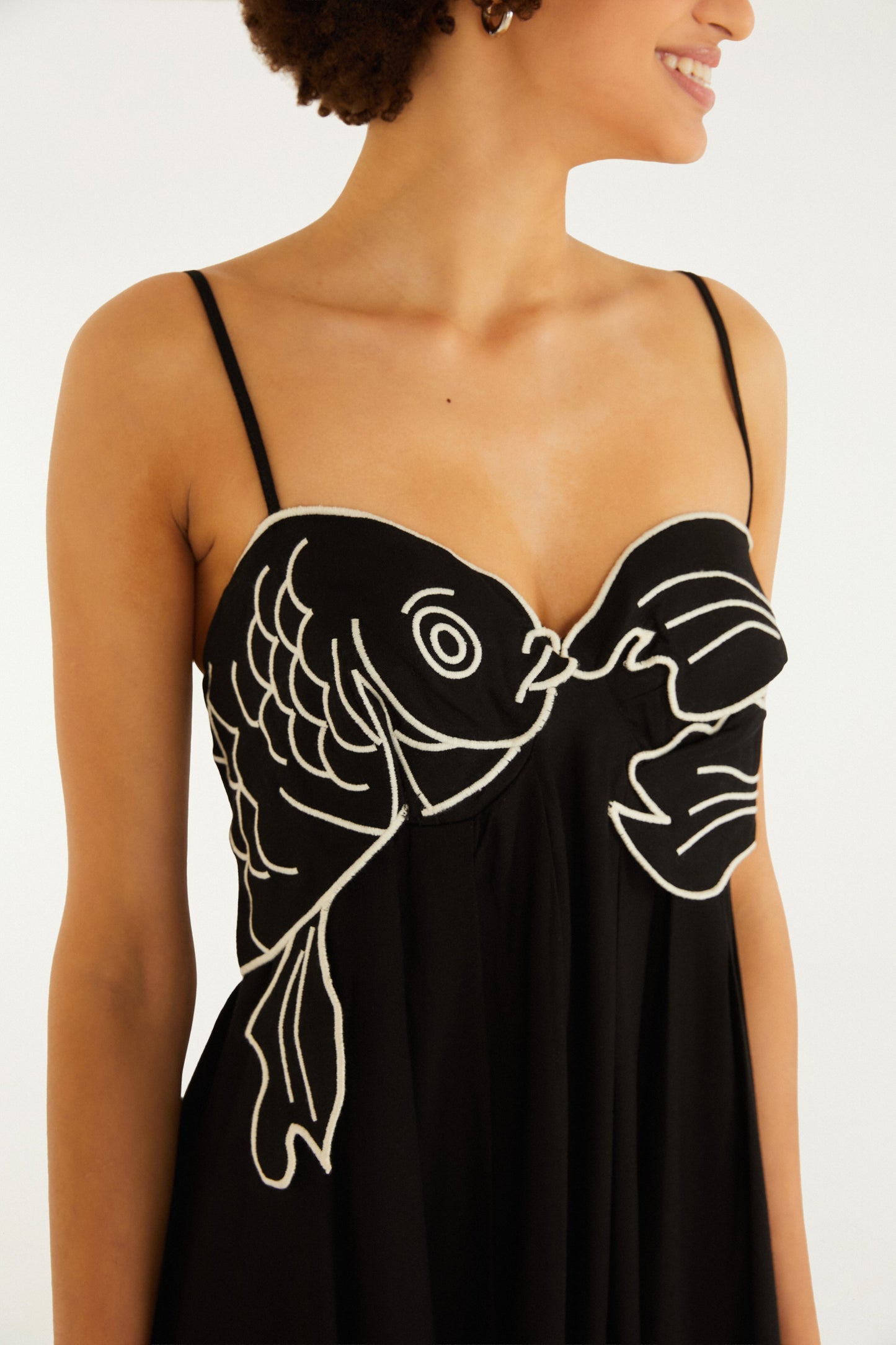 Vestido Bordado Peixe