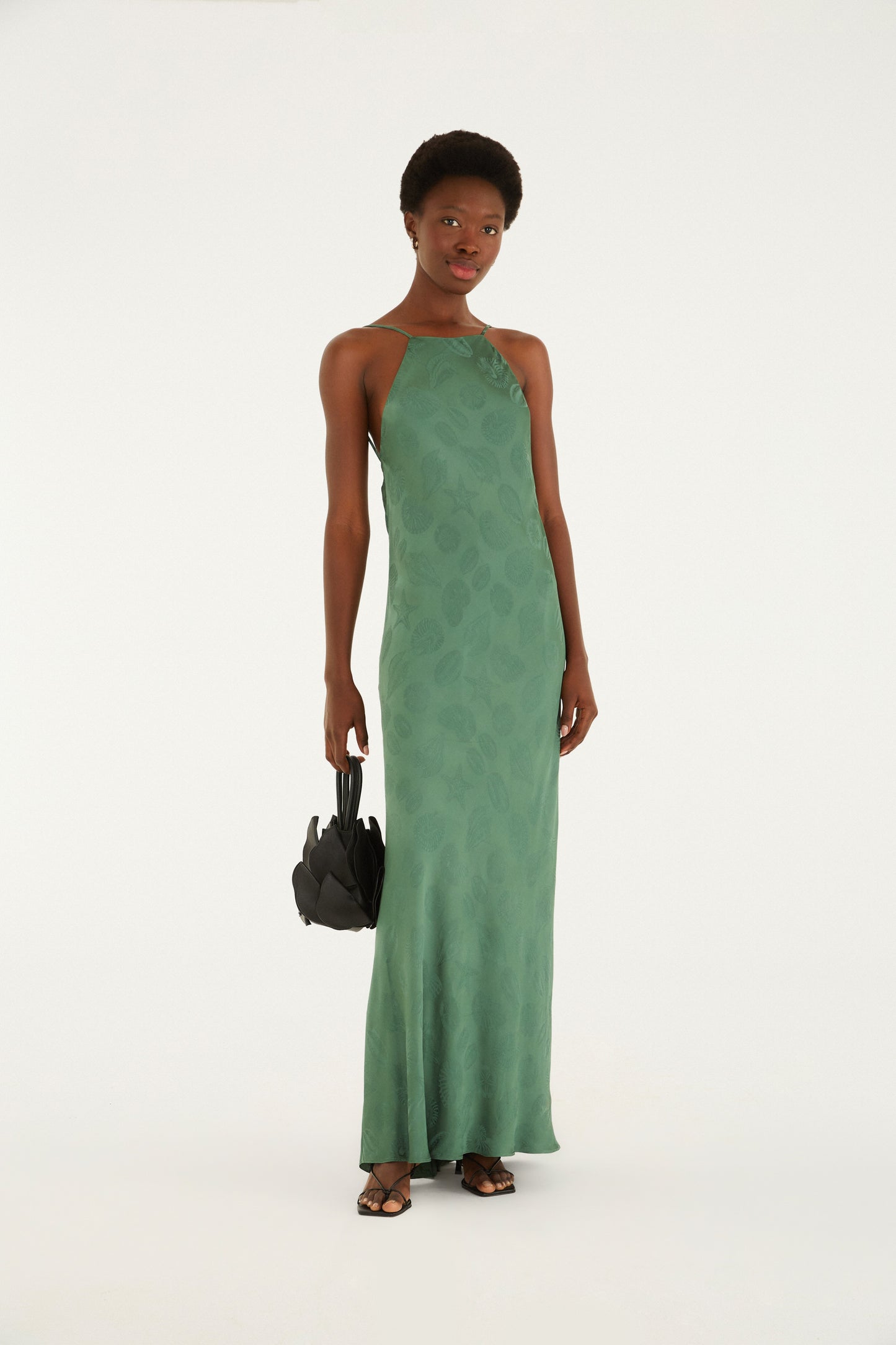 Vestido Decote Costas Jacquard Conchas