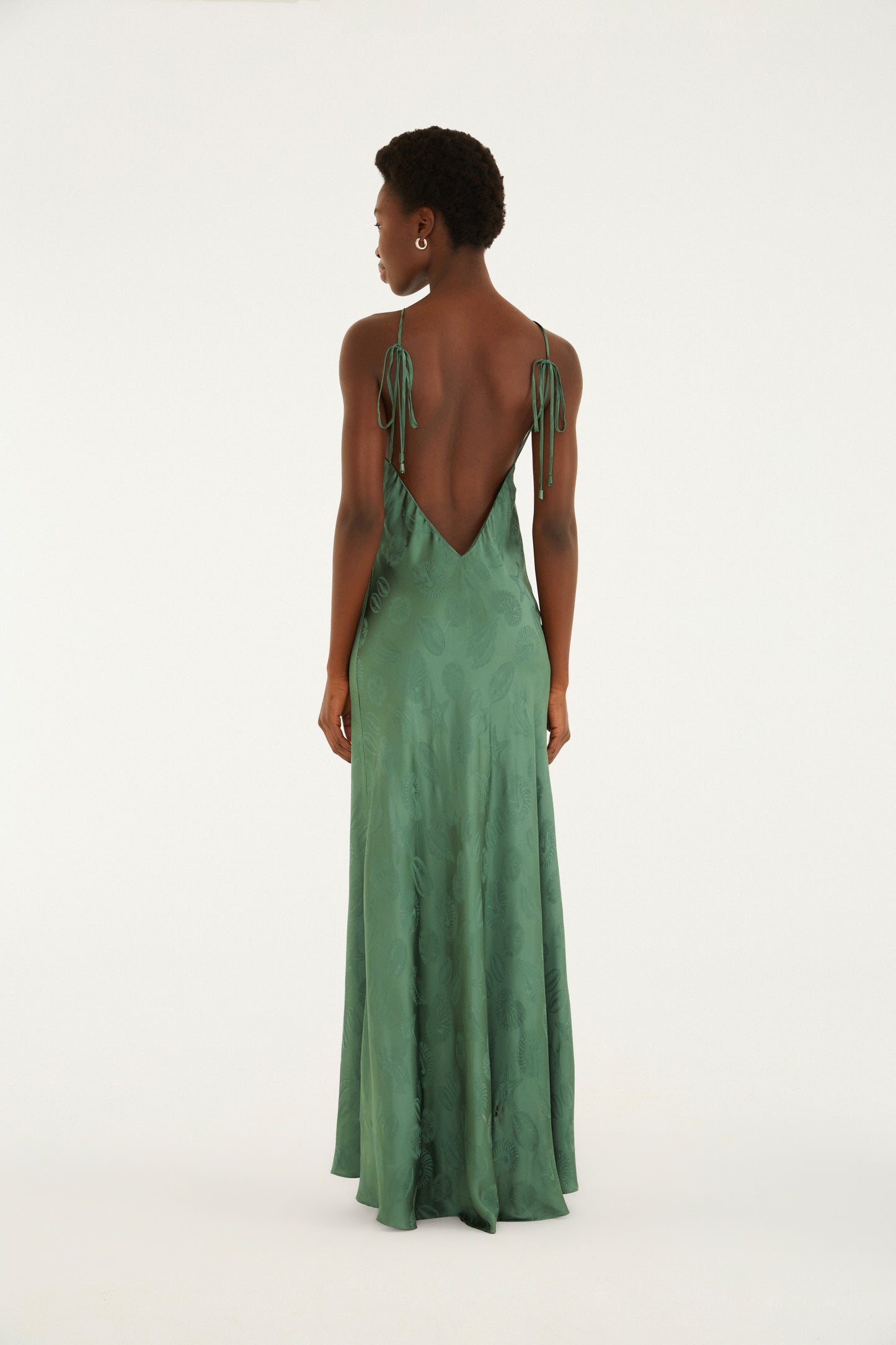 Vestido Decote Costas Jacquard Conchas