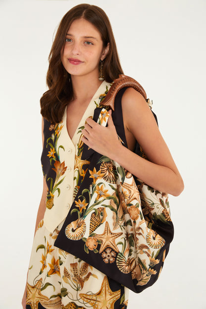 Bolsa Lenço Estampado Concha Surreal