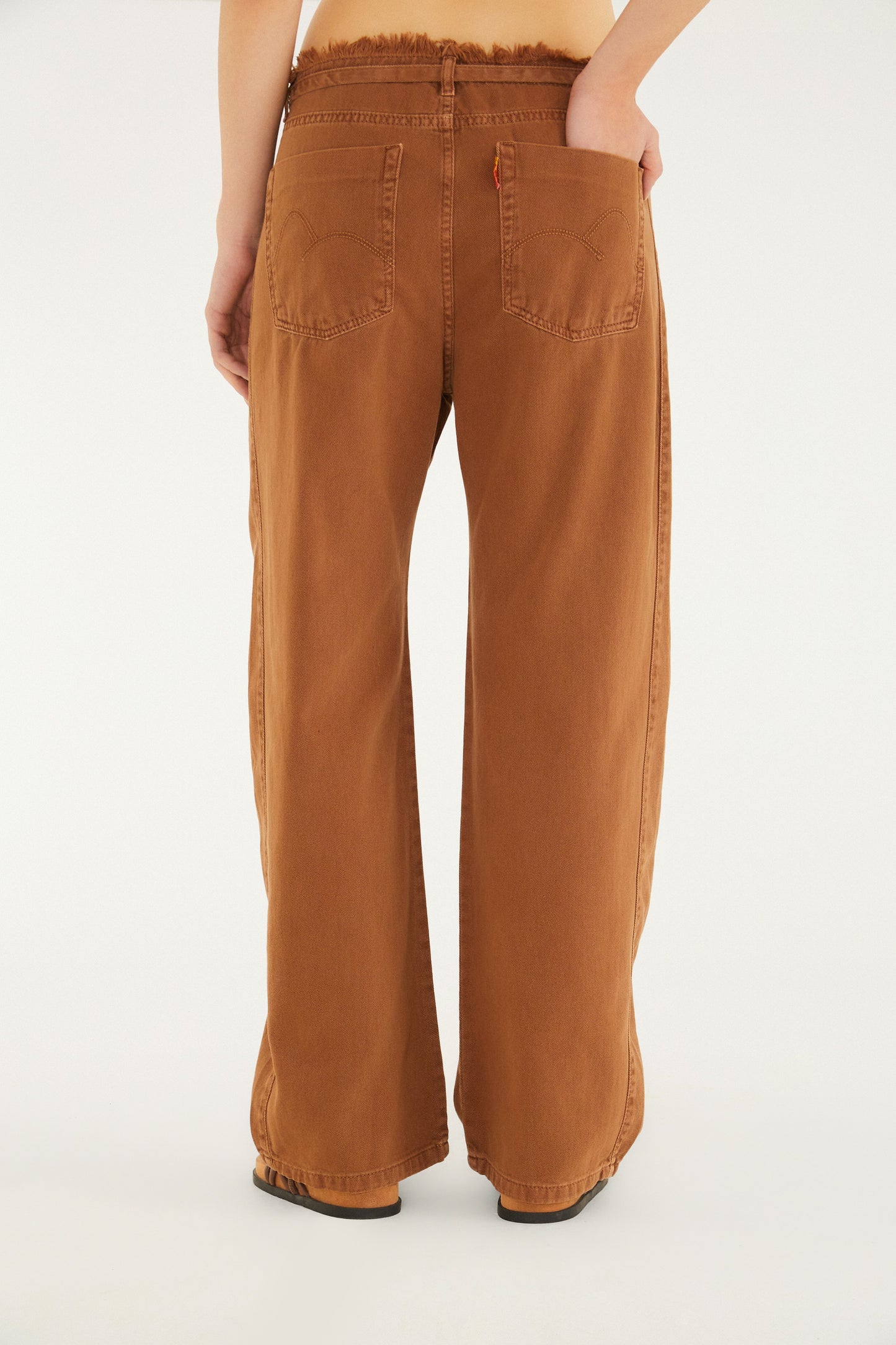 Pantalón Recto Cintura Baja Sarja Color