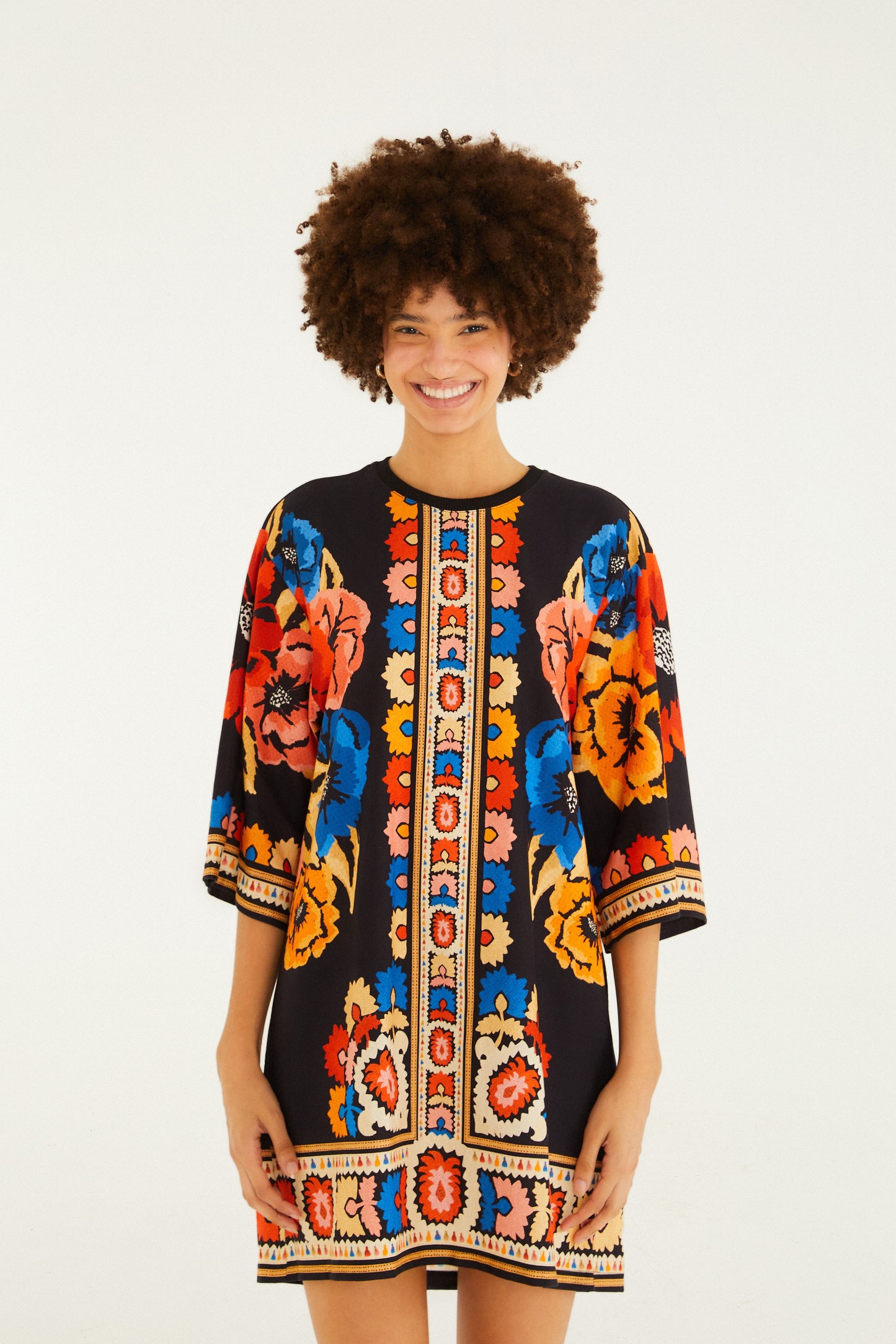 Vestido T-Shirt Big Estampado Antuerpia Lenço