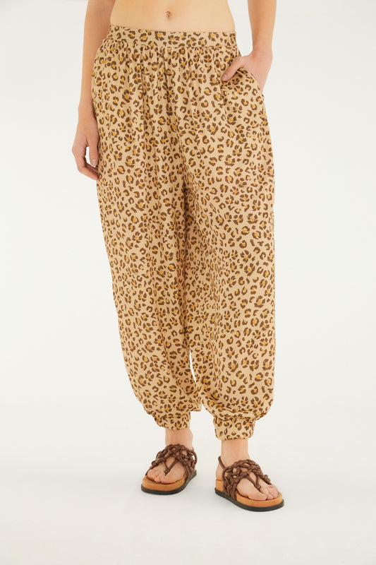 Pantalón Aladim Estampada Onça Floral