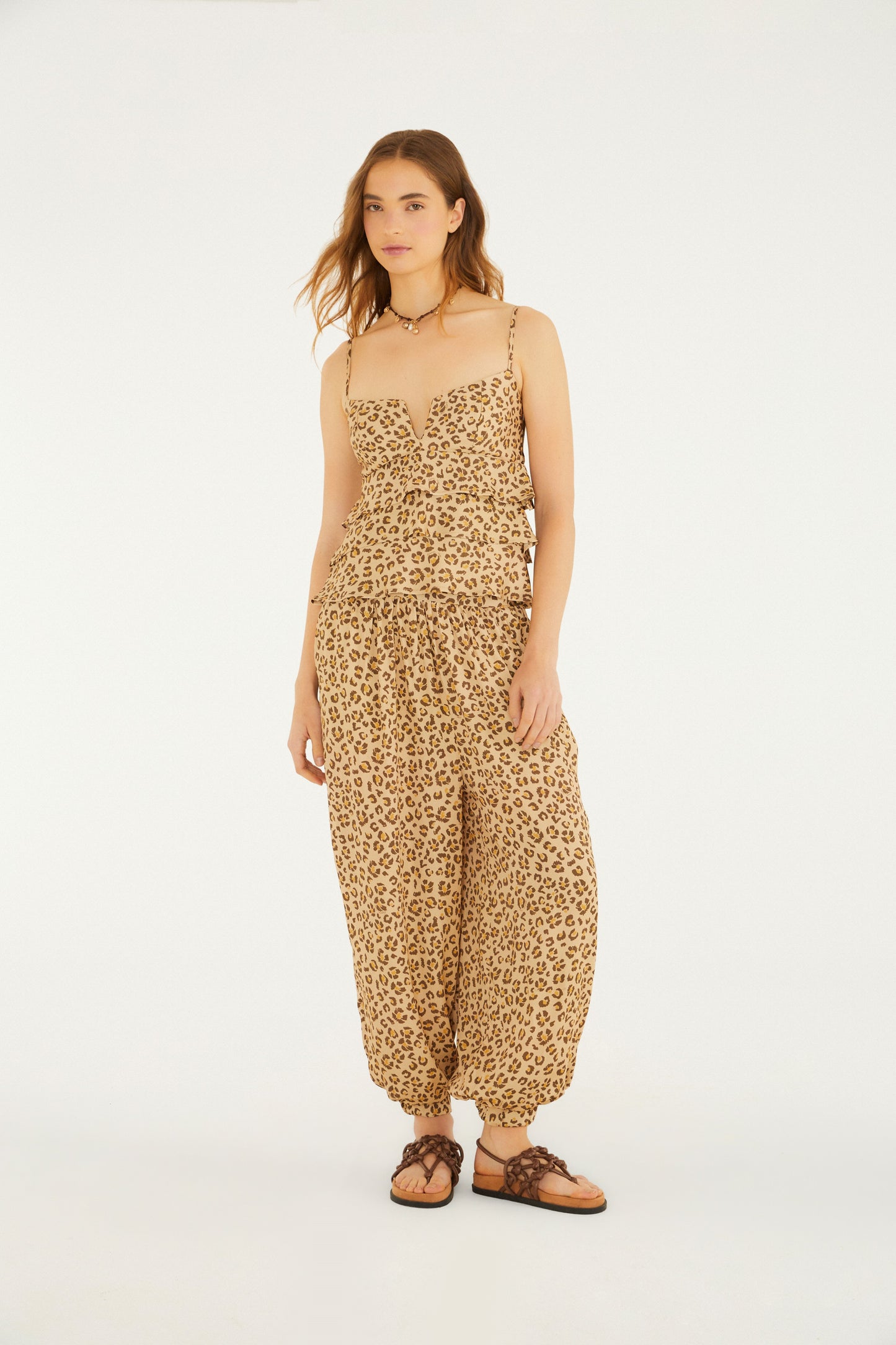 Blusa Babados Estampado Onça Floral