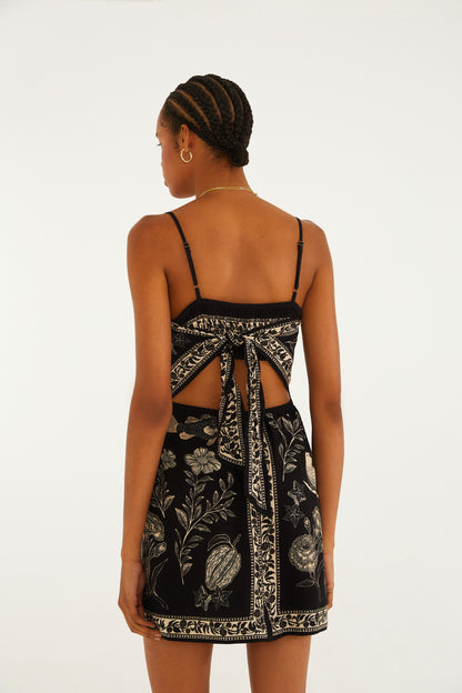 Vestido Corto Estampado Jardim De Cordel
