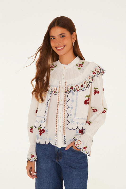 Blusa Artesanal Bordada Fazenda