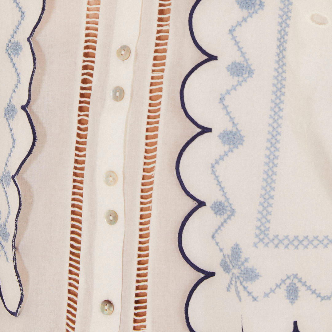 Blusa Artesanal Bordada Fazenda