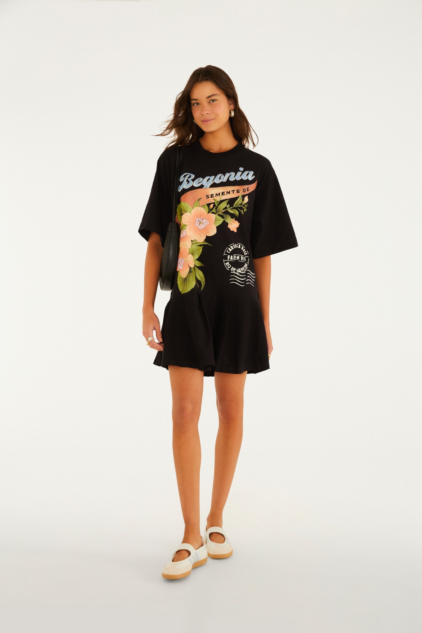 Vestido Corto Moletom Estampado Selos Do Brasil