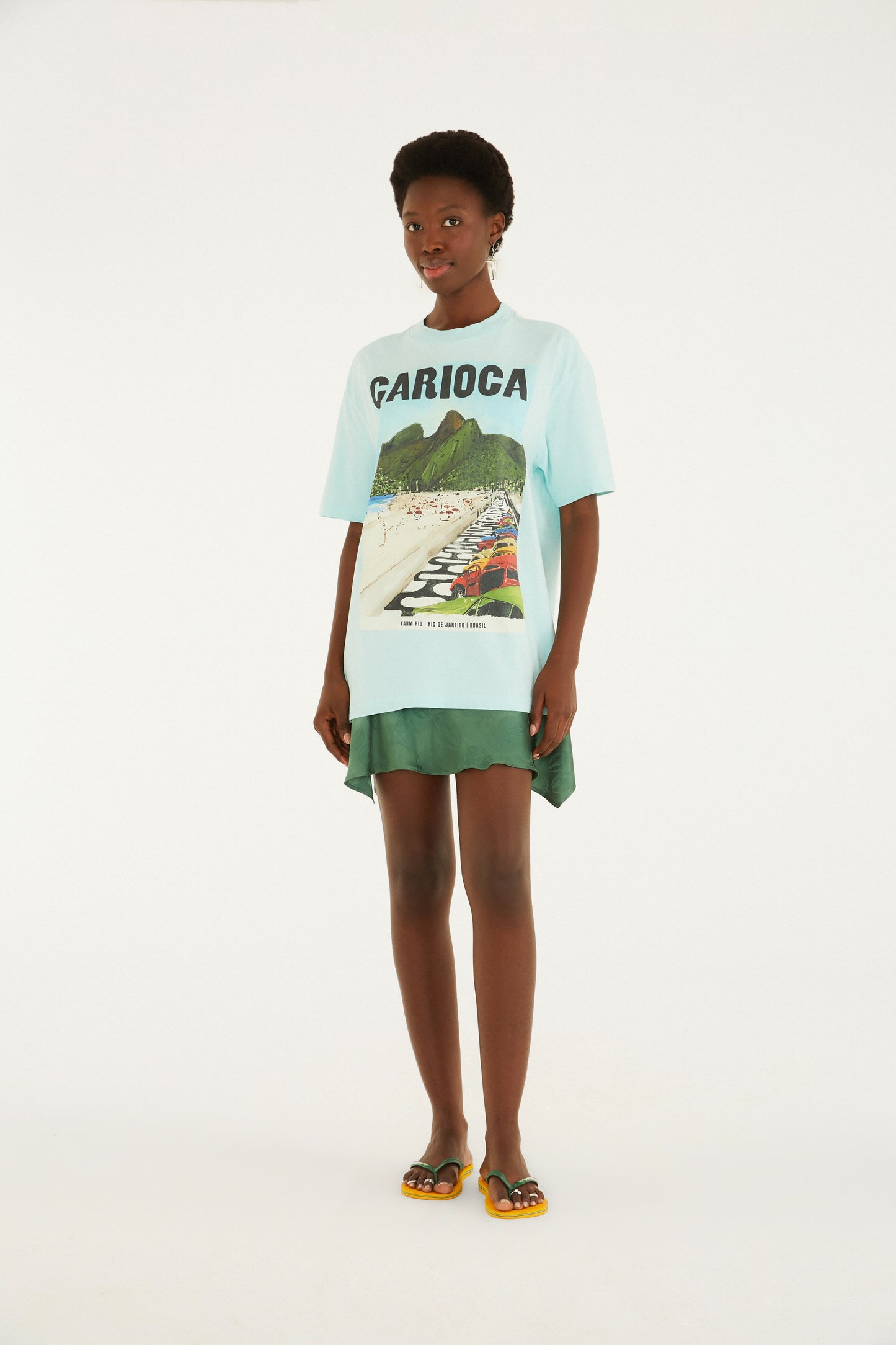 T-Shirt Media Paisagem Carioca Dois Irmãos