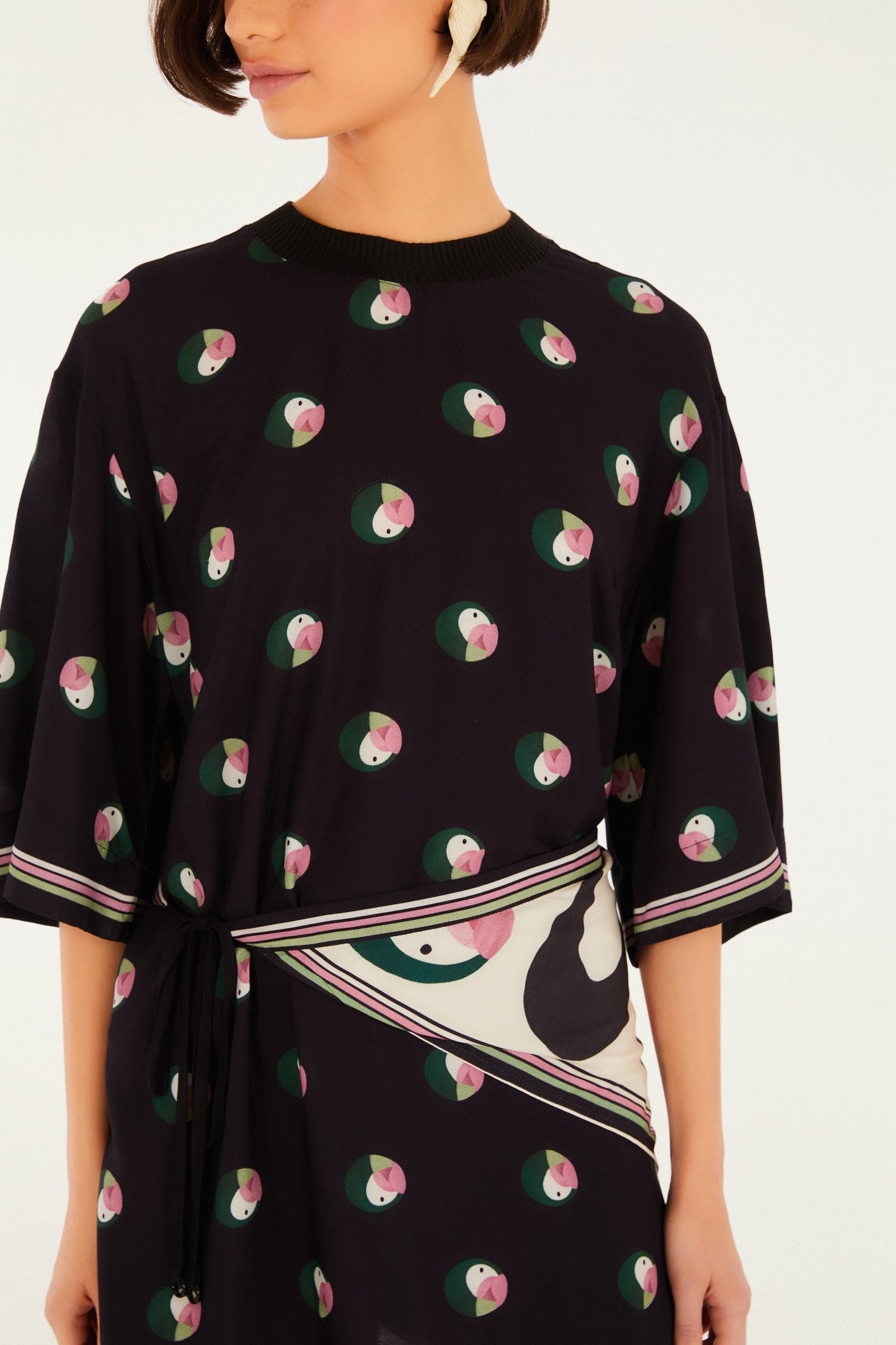 Vestido Camiseta Estampado Poá Ararinha