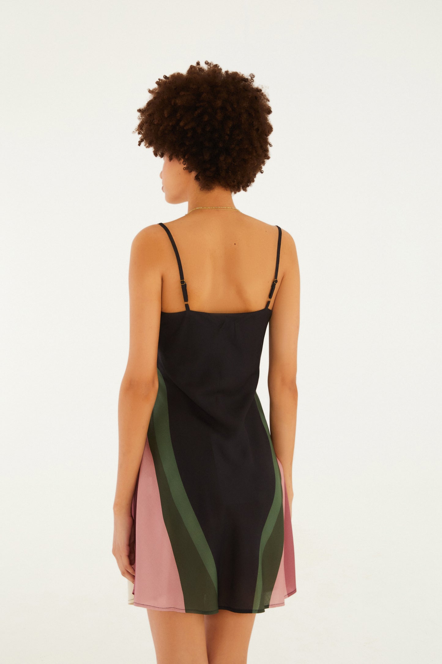 Vestido Corto Pañuelo Estampado Ararinha