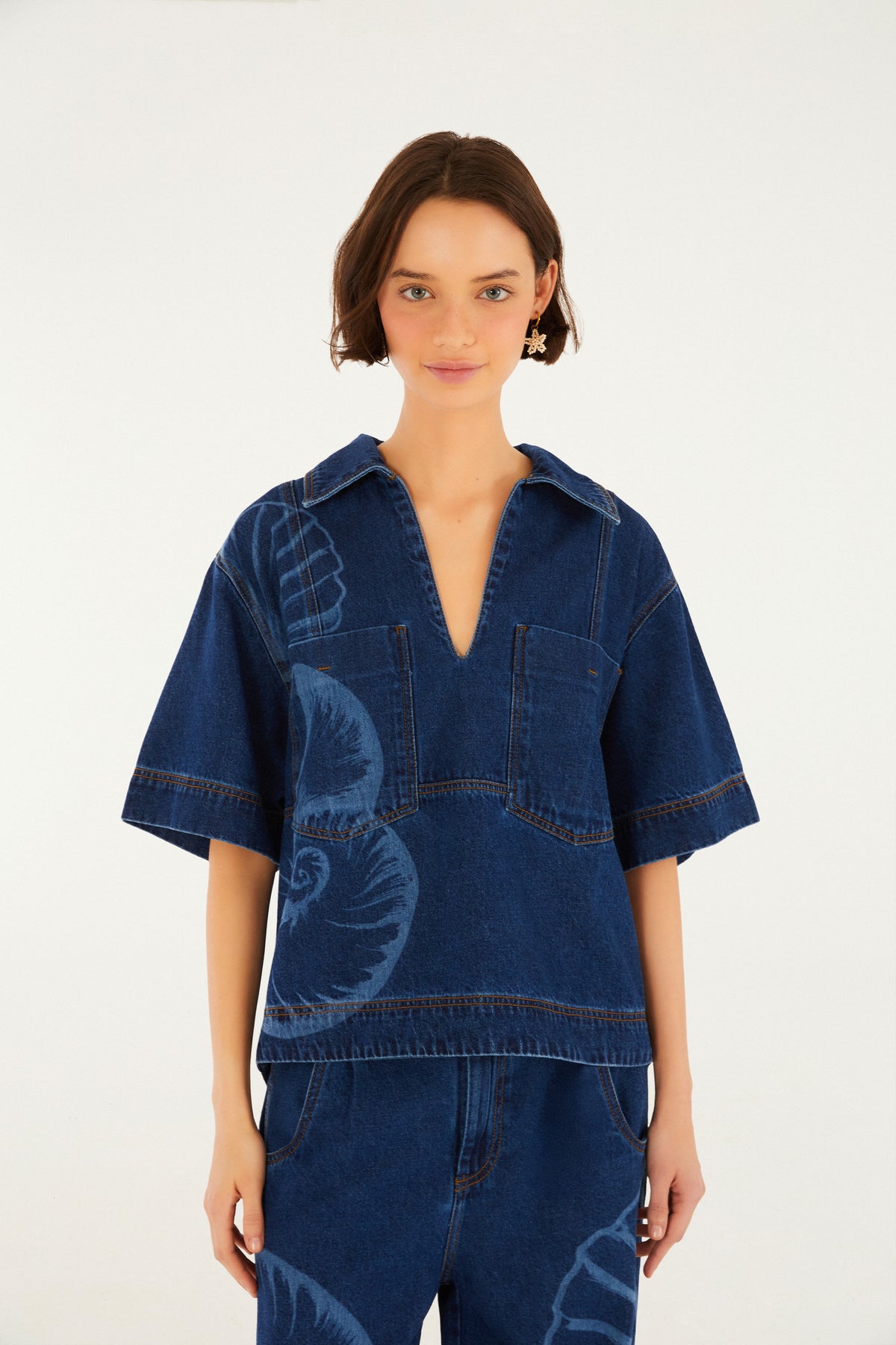 Camisa Jeans Polo Láser Maxi Conchas