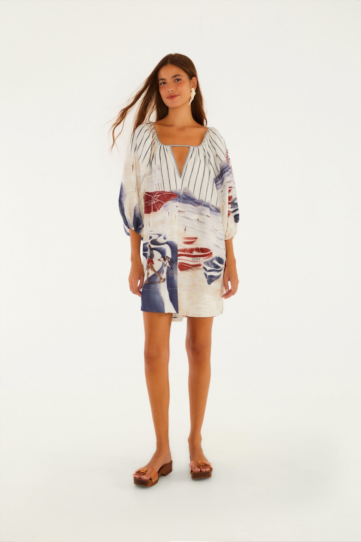 Vestido Corto Estampado Posto 6