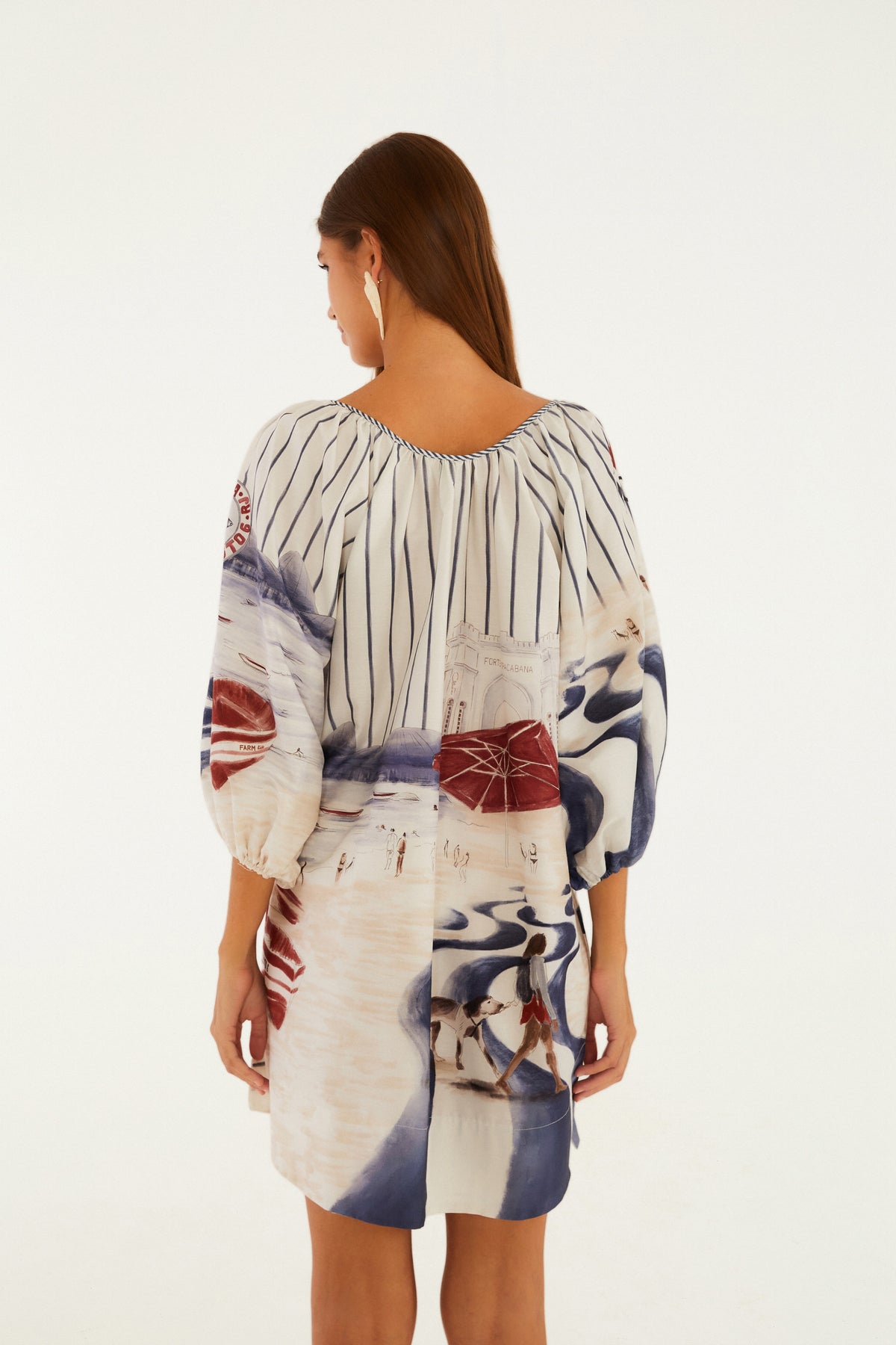 Vestido Corto Estampado Posto 6