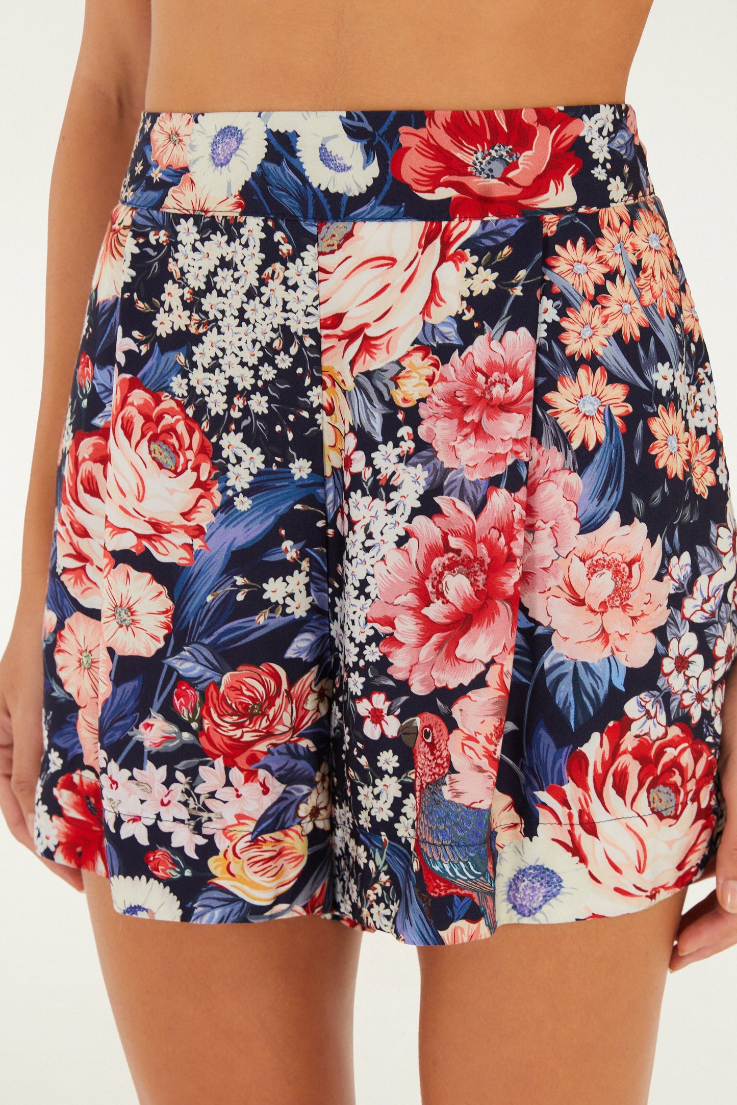 Short Estampado Canteiro de Passarinhos