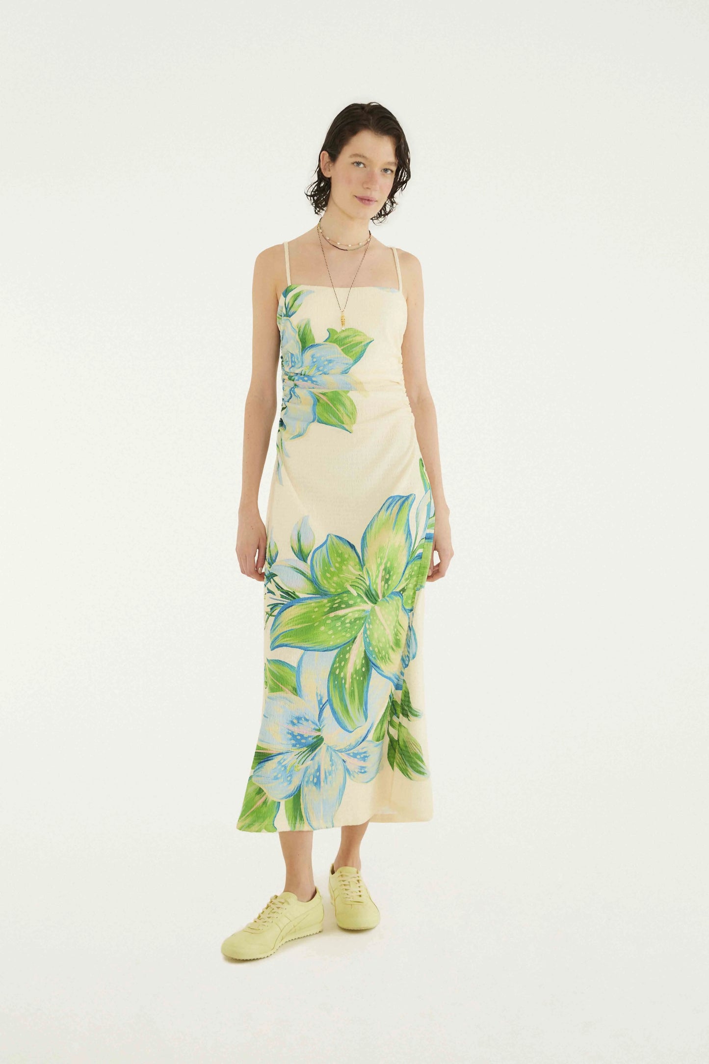 Vestido de Tirantes  Estampado lirios tropicales